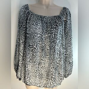 vince camuto women's blouse. Size L.